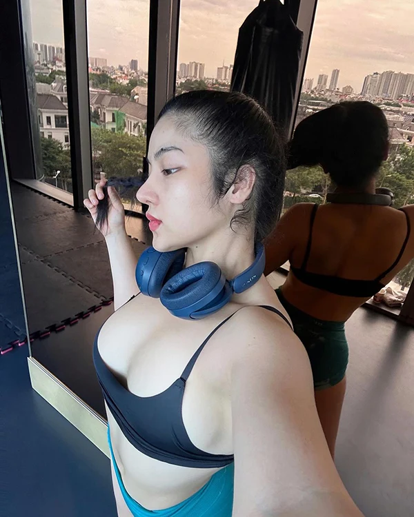 Ảnh gái xinh khoe vú Việt Nam sexy