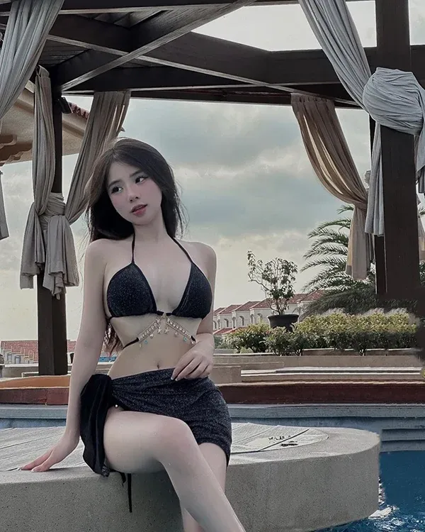 Hình ảnh gái xinh quyến rũ mặc bikini Hình ảnh gái xinh quyến rũ mặc bikini