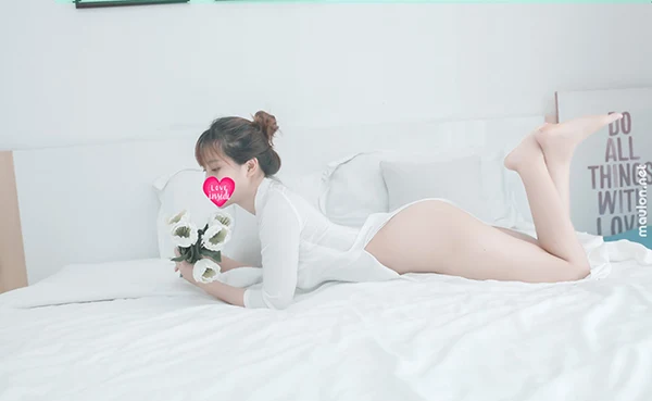 Bộ hình gái Việt áo dài sexy toát lên vẻ đẹp