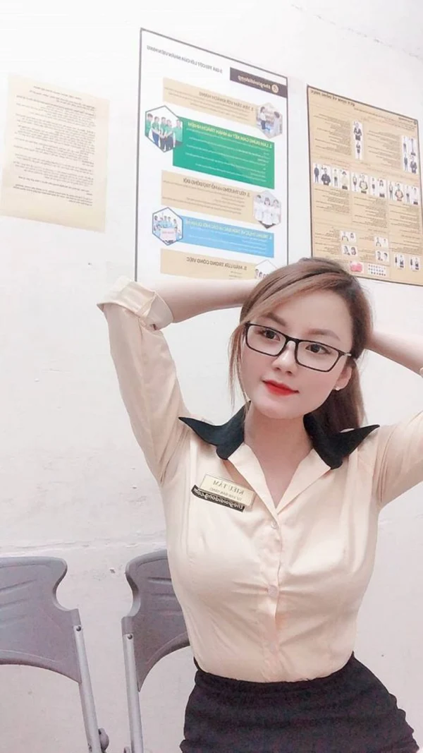 Tải ảnh gái xinh tgdd cười duyên dáng