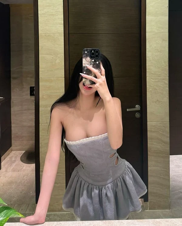 Ảnh người mẫu kiều diễm, có da có thịt