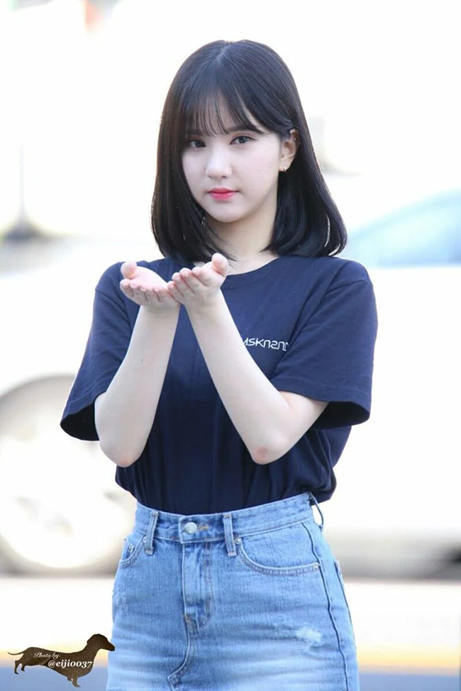 Album ảnh gái cute tóc ngắn năng động