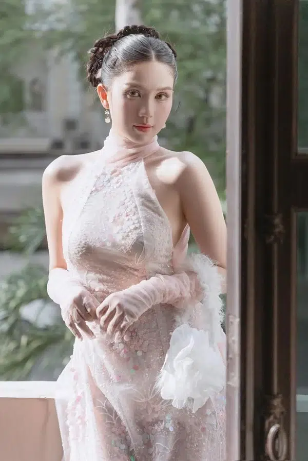 Ảnh gái xinh thả rông nóng bỏng