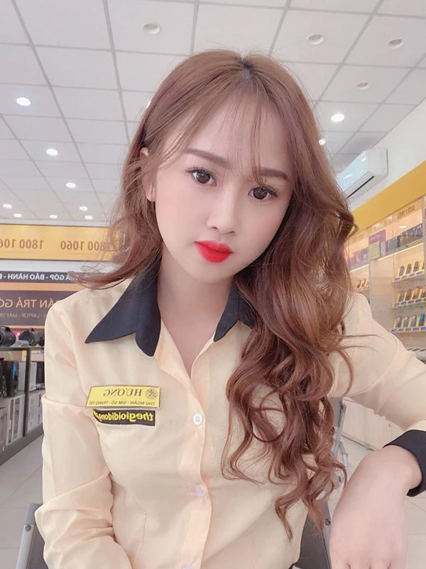 Chụp hình gái xinh tgdd dáng đứng chuẩn chỉnh