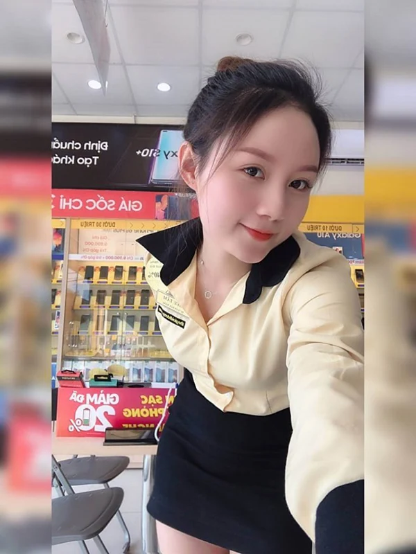 Xem hình gái mwg dễ thương tạo dáng nhẹ nhàng