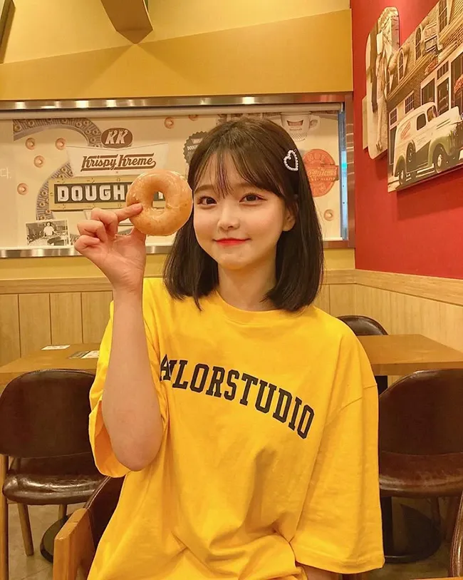 Ảnh gái xinh tóc ngắn cute