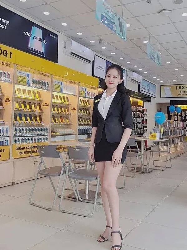 Hình ảnh gái tgdd cute nhìn nghiêng tinh tế