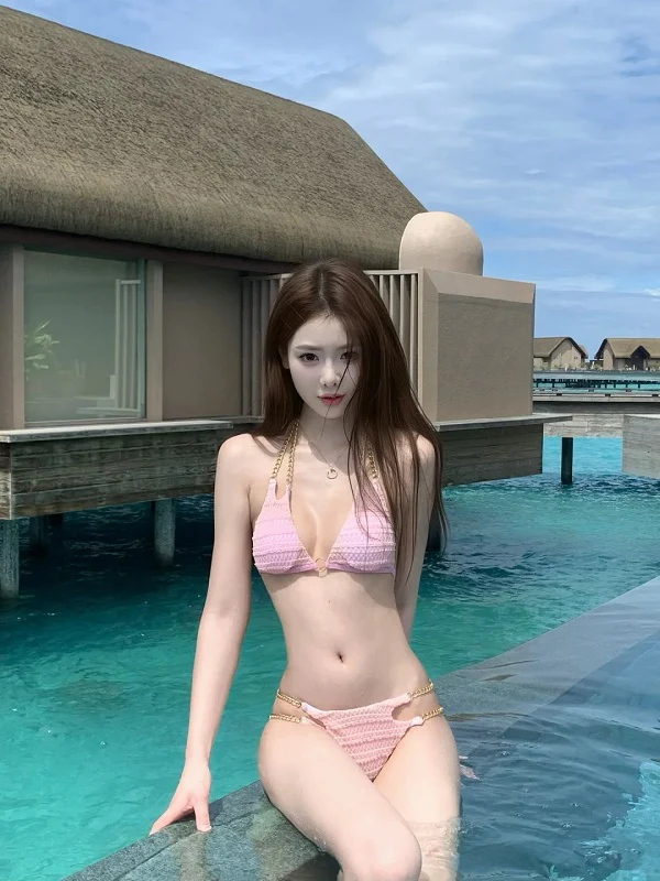 Tải hình gái sexy trong set nội y pink tinh tế