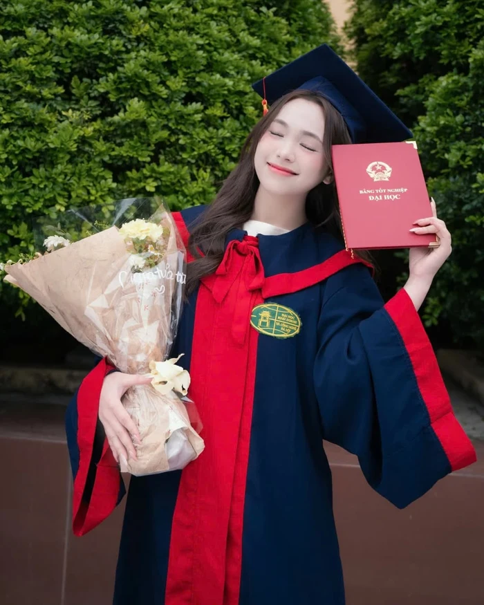 Ảnh gái sinh viên dễ thương, khuôn mặt sáng