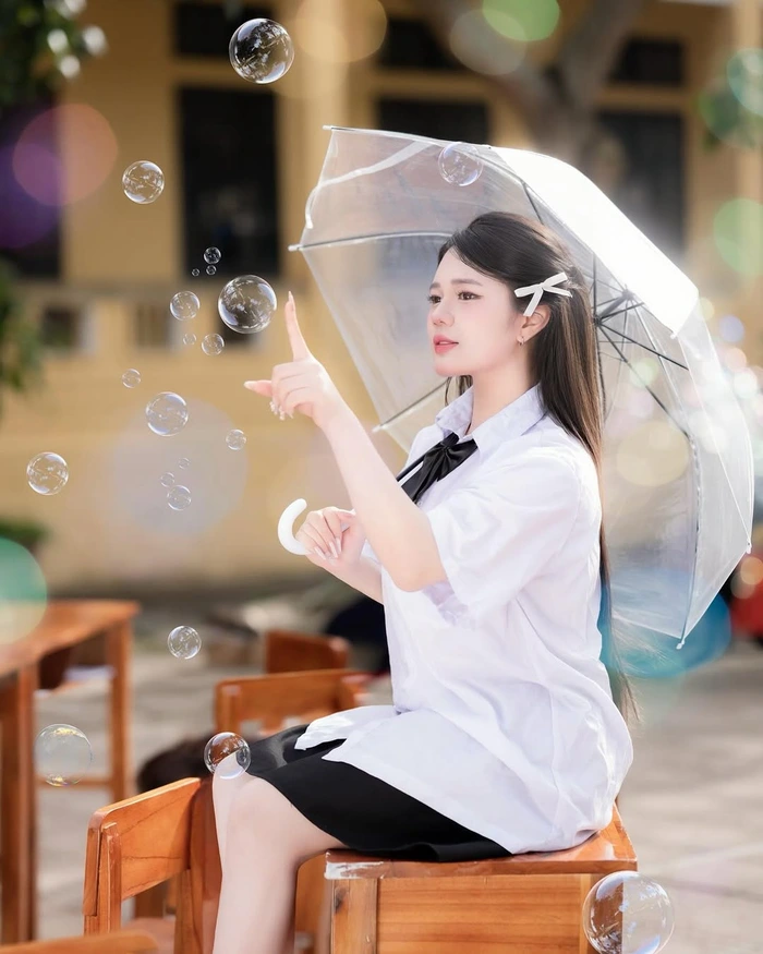 Album hình ảnh gái học sinh thể hiện nét duyên ngầm