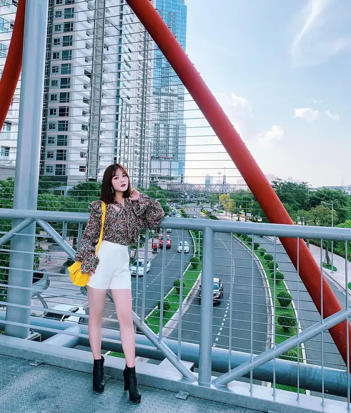 Xem hình ảnh Ribi Sachi sexy với góc nhìn mới mẻ