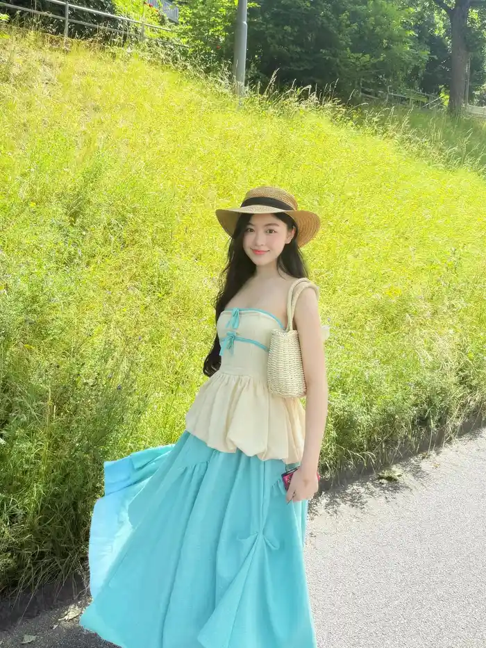 Tải ảnh gái lớp 10 nhẹ nhàng