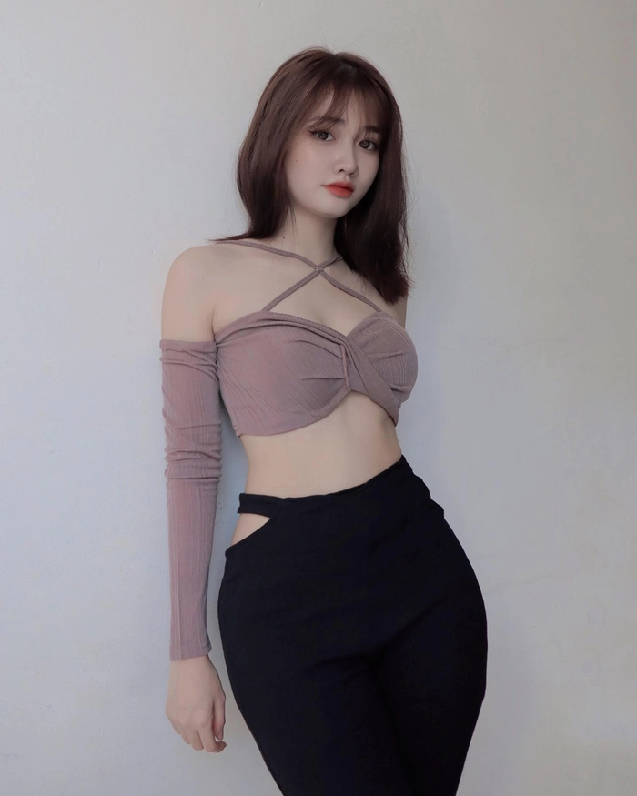 bộ hình vũ thị khánh huyền bikini sexy đẹp