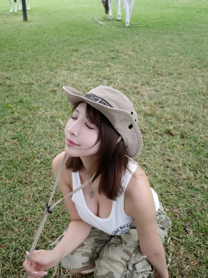 tải ảnh Yua Mikami sexy với vẻ đẹp gợi cảm