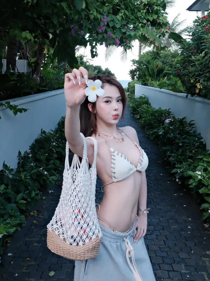 Xem ảnh hot girl thế hệ Gen Z xinh xắn và nổi bật