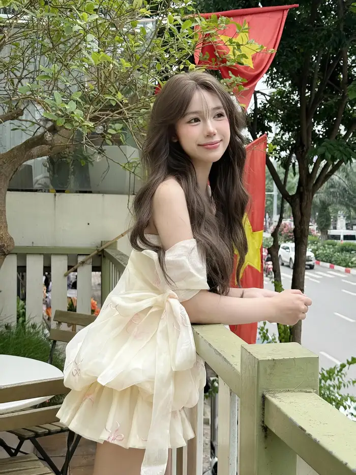 Bộ sưu tập hình gái xinh 2k4 toát lên vẻ đẹp thanh lịch, hiện đại