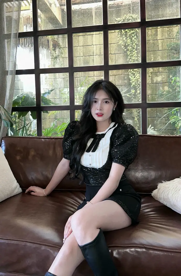 album ảnh Quỳnh Alee bikini sexy được chia sẻ rầm rộ
