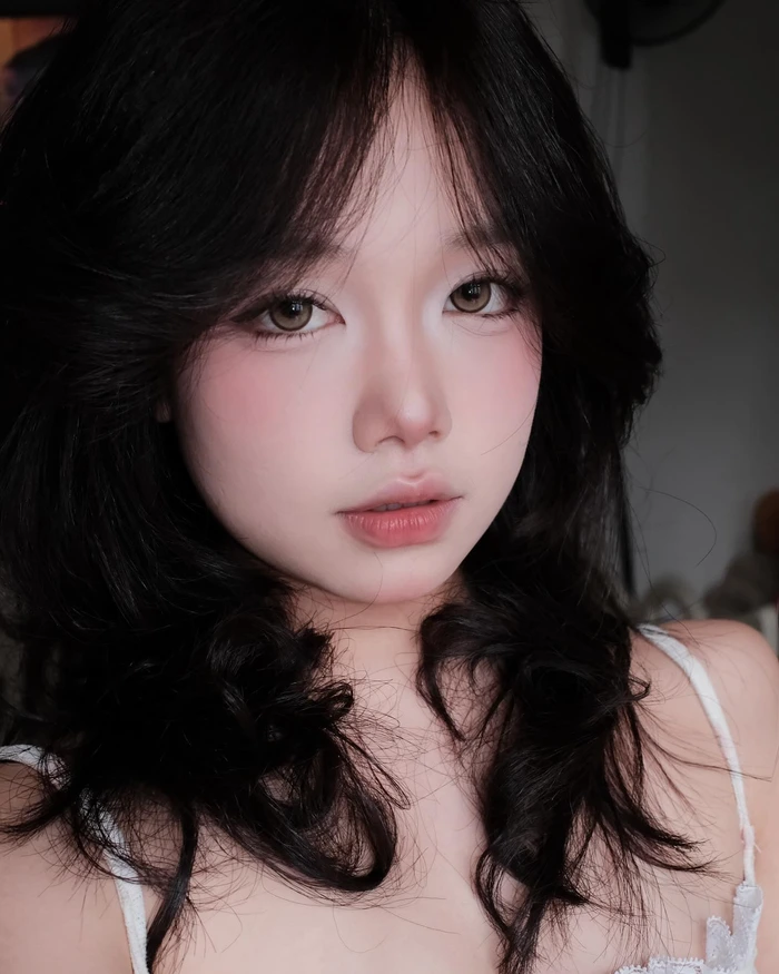 Tải hình gái xinh 2k8 đẹp trong trẻo