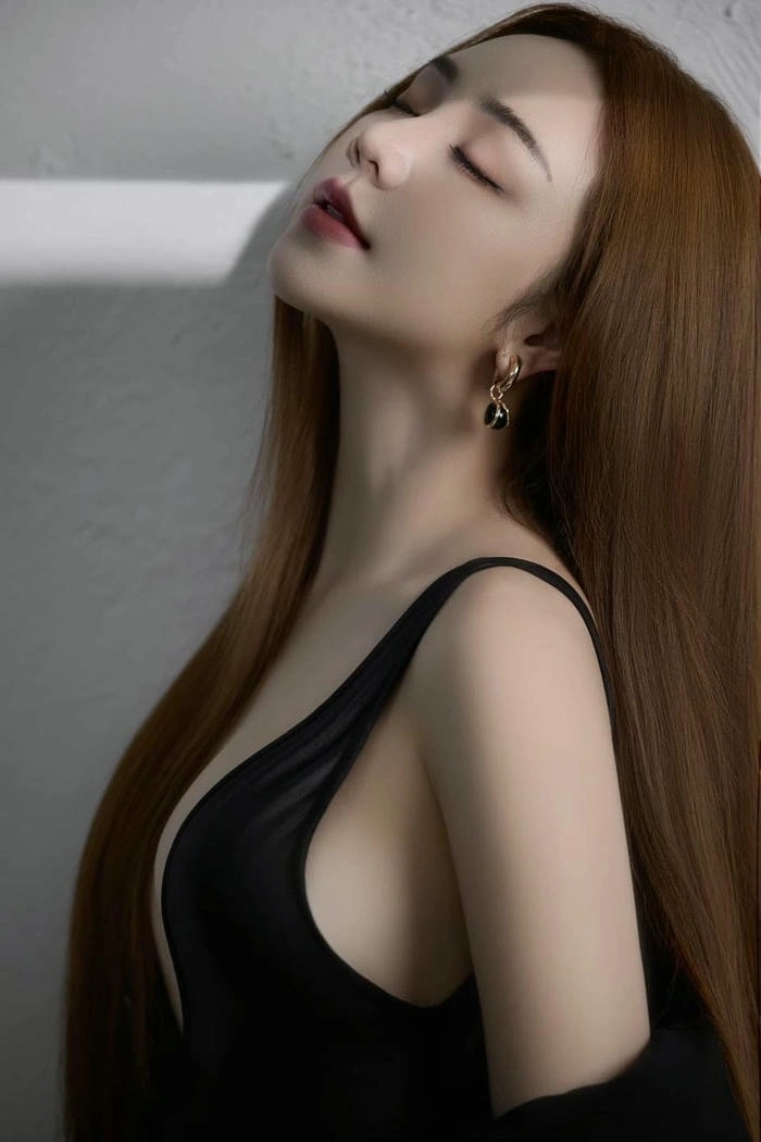 tải hình quỳnh kool sexy đẹp sắc sảo