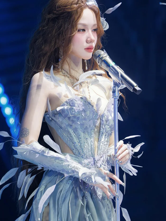 Bộ hình phương ly thần thái ngút ngàn và quyến rũ