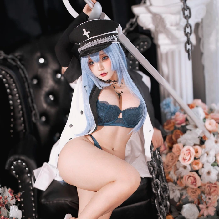 Ngắm ảnh sayo momo nude sexy đầy mê hoặc