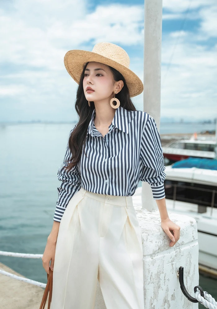 Loạt ảnh gái văn phòng ấn tượng hút mắt