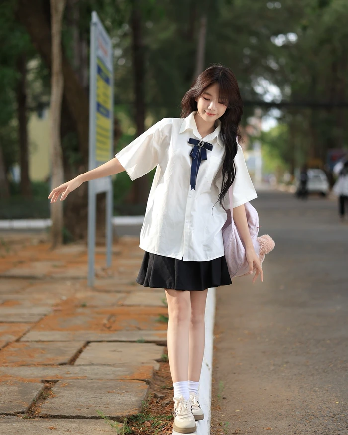 Bộ ảnh gái xinh cấp 3 thanh lịch và cuốn hút