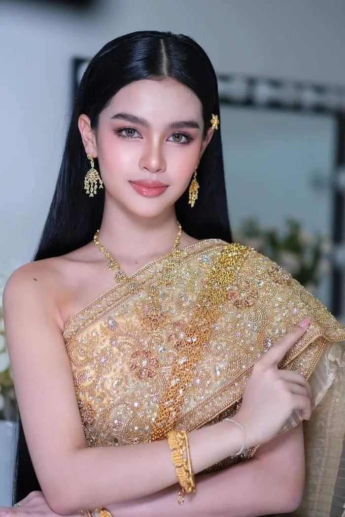 Chụp hình gái xinh Thái Lan dễ thương và cuốn hút