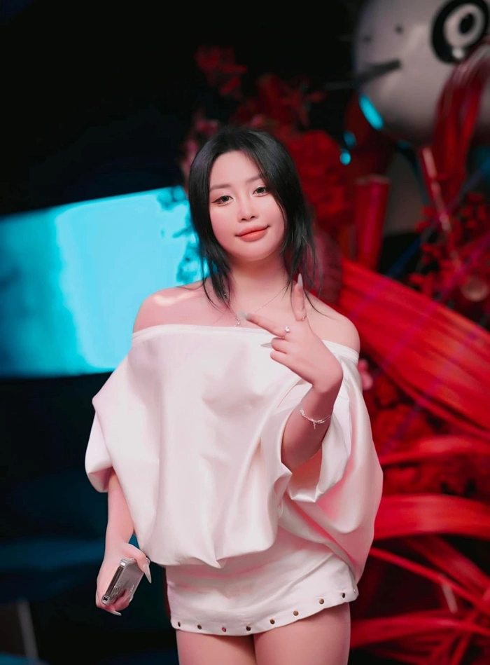 Album hình ảnh gái đi bar, cuốn hút với nét quyến rũ