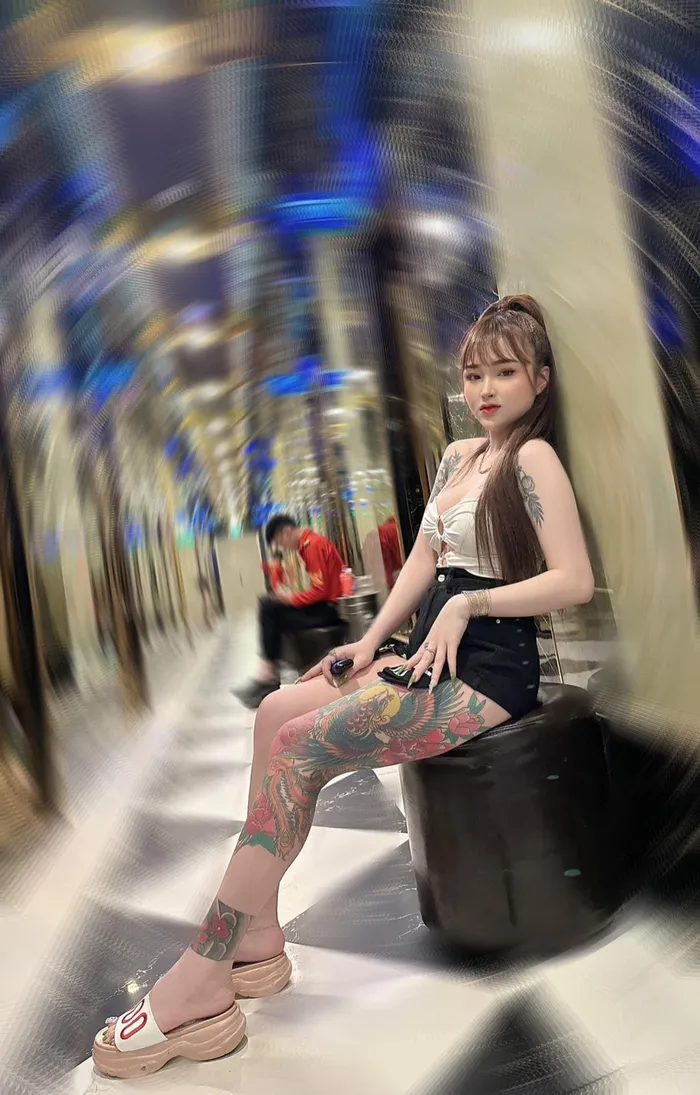 Album hình ảnh gái karaoke sắc sảo, nhìn là mê