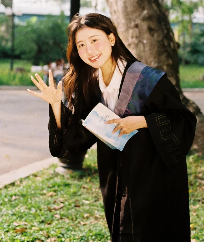 Hình nền gái sinh viên đẹp, dùng làm background