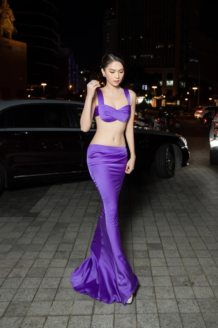 Bộ ảnh nude ngọc trinh đầy gợi cảm cuốn hút