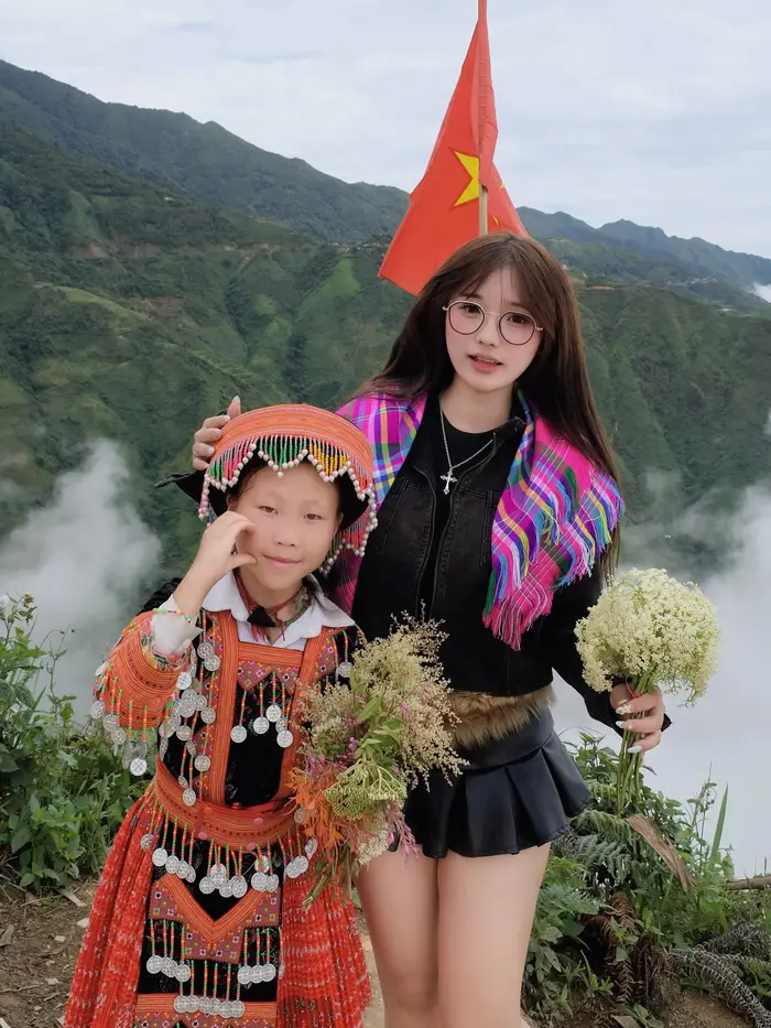 Album ảnh gái xinh 2k chuẩn nhan sắc hot trend