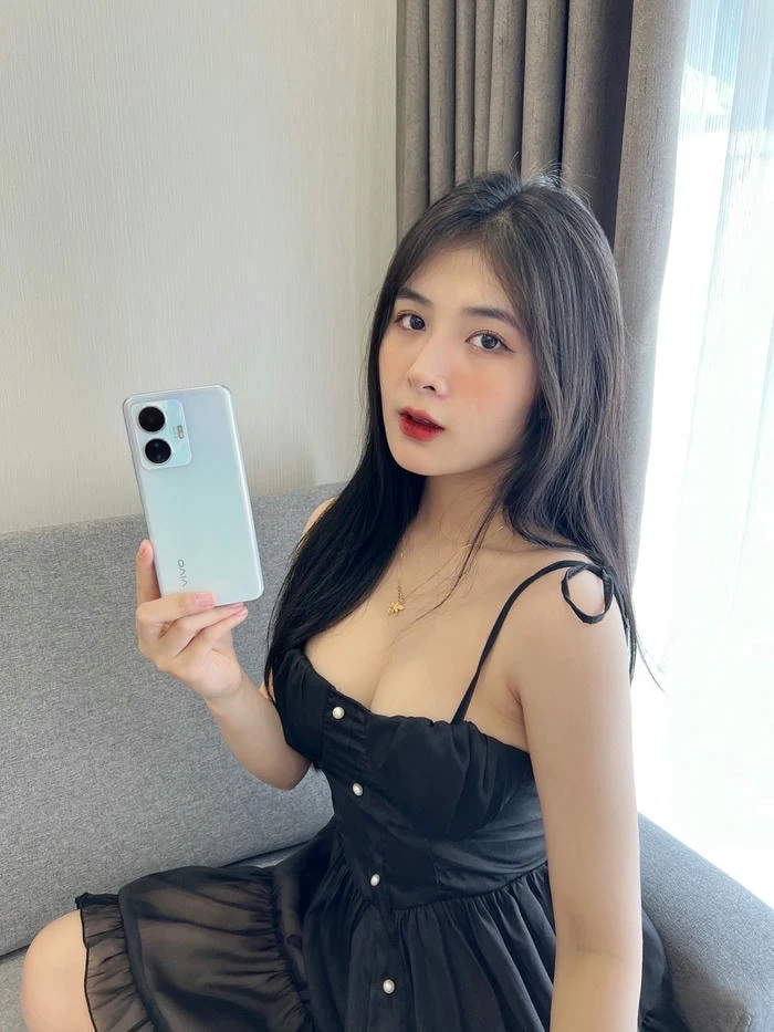 bộ hình Quỳnh Alee bikini sexy nóng bỏng khó cưỡng
