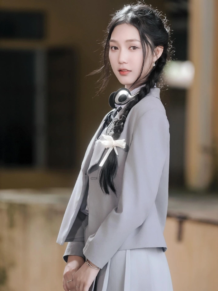 Ngắm hình gái xinh cấp 3 đầy nét duyên dáng