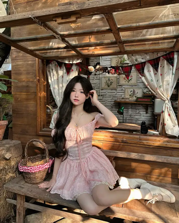 Ngắm ảnh gái xinh 2k7 mang vẻ đẹp mới mẻ, dễ gây thiện cảm