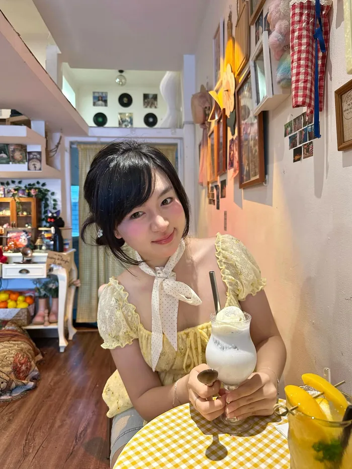 Ảnh gái xinh 2k8 đang hot trên mạng
