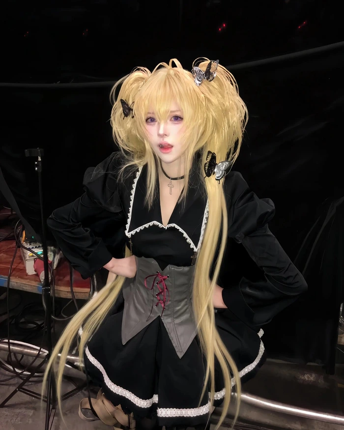 Loạt hình gái xinh cosplay nhân vật anime thể hiện sự quyến rũ