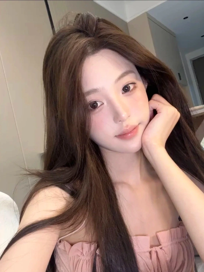 Album hình gái xinh Douyin khiến người xem yêu thích