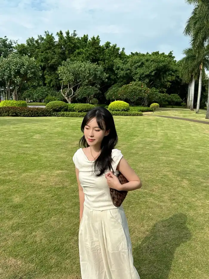 Album hình gái Hàn Quốc có thần thái thanh thoát