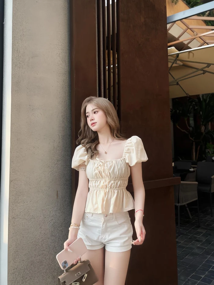 Xem hình ảnh cô gái 9x xinh đẹp, cuốn hút với đôi mắt sắc sảo