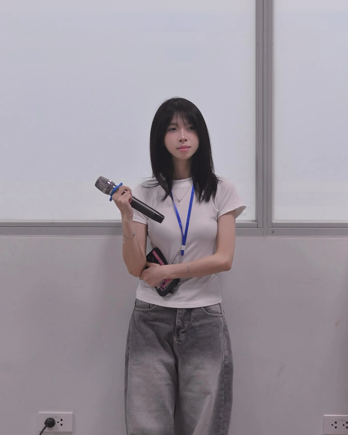 Tải hình gái lớp 10 tạo cảm giác thiện cảm