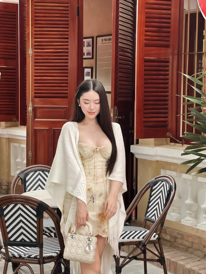 Hình ảnh gái xinh 2k2 đẹp chuẩn gu giới trẻ