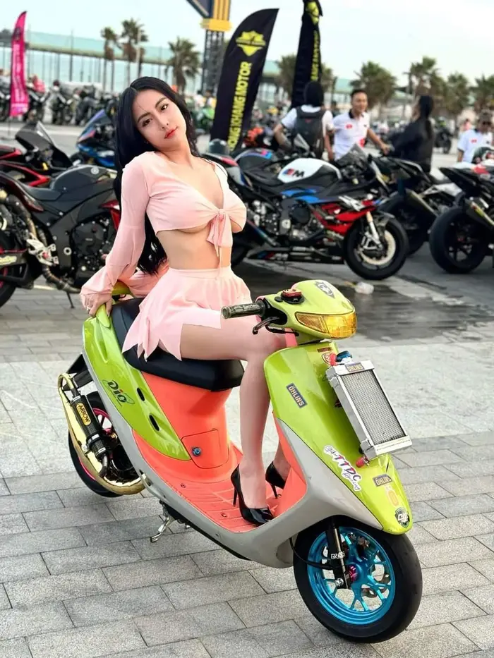 Ngắm ảnh Pong Kyubi Onlyfans leak hấp dẫn, không thể rời mắt