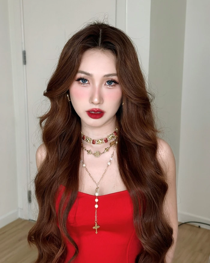 Loạt hình thanh mèo sexy khoe dáng đầy nghệ thuật
