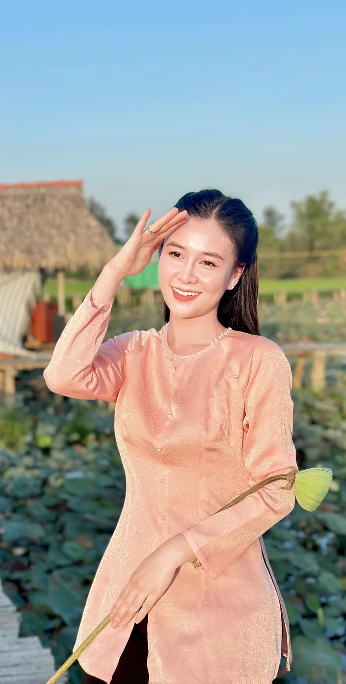 Tải ảnh avatar gái quê dễ mến, đơn giản mà cuốn hút