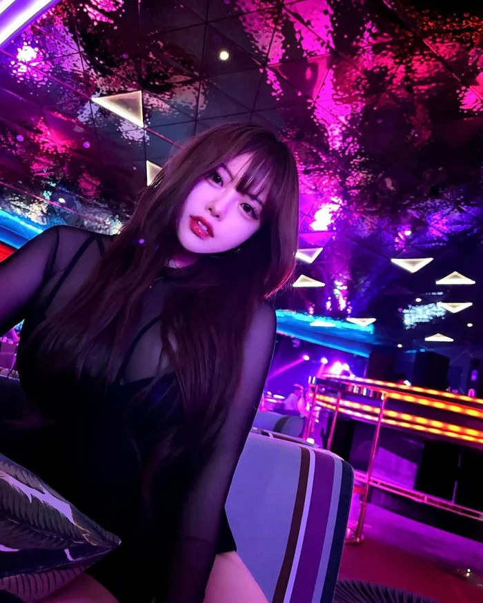 Album ảnh gái karaoke sexy nhẹ, nhìn là thích