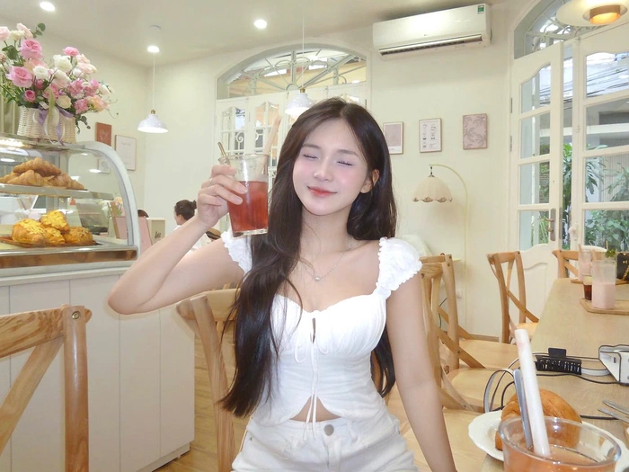 Hình ảnh gái lớp 10 dễ thương