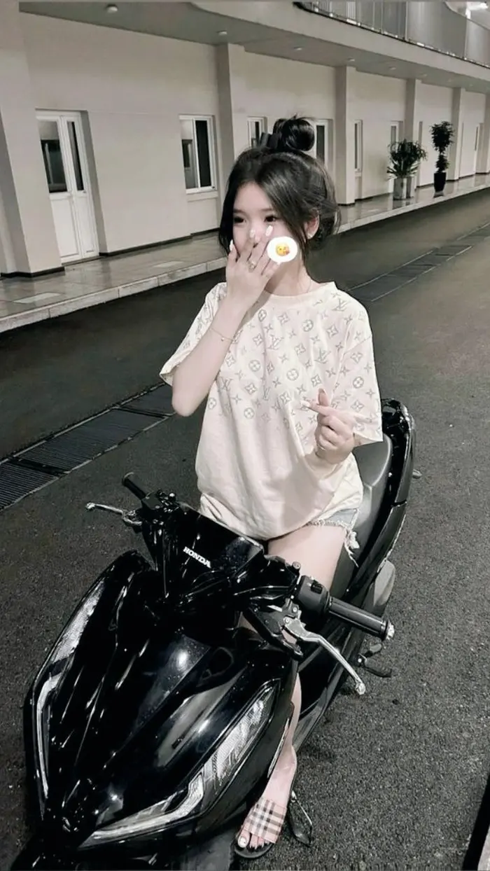Hình avatar girl phố đẹp chất ngất