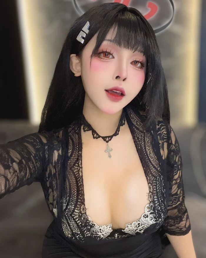 Hình ảnh sayo momo nude sexy nhẹ nhàng